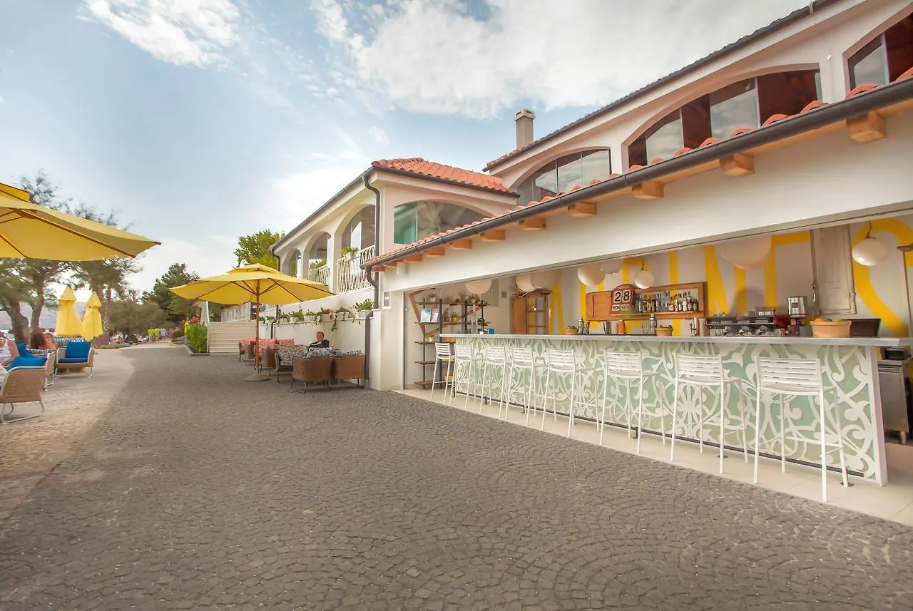 Mediteran Travel Mobile Homes Belvedere Seget Vranjica