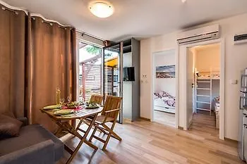 Mediteran Travel Mobile Homes Belvedere Seget Vranjica 4*,  Kroatien