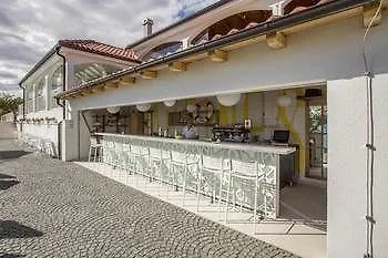 Mediteran Travel Mobile Homes Belvedere Seget Vranjica Ferienpark