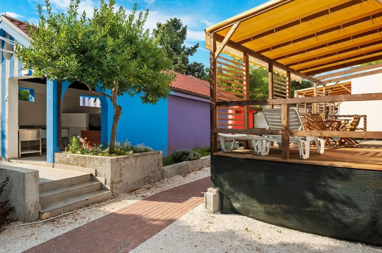 Mediteran Travel Mobile Homes Belvedere Seget Vranjica 4*,