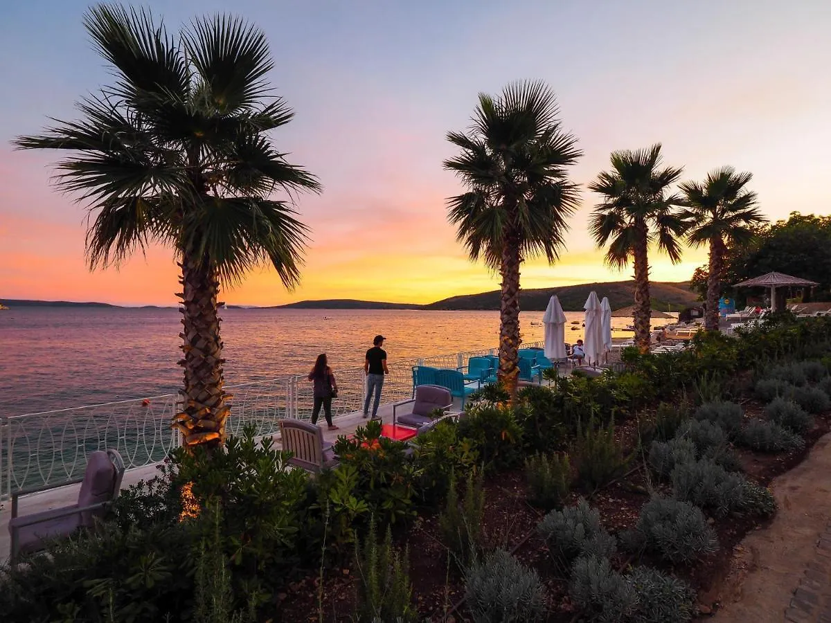 Mediteran Travel Mobile Homes Belvedere Seget Vranjica