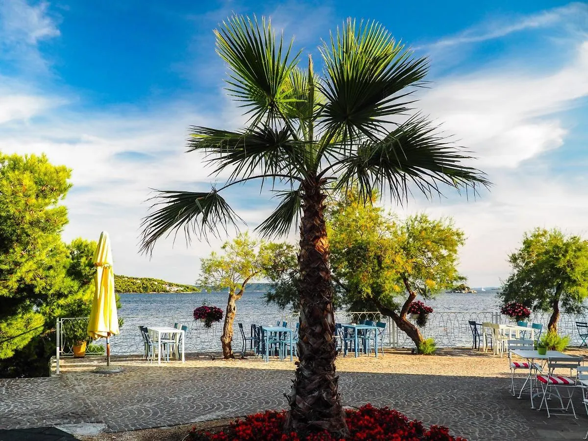 Ferienpark Mediteran Travel Mobile Homes Belvedere Seget Vranjica